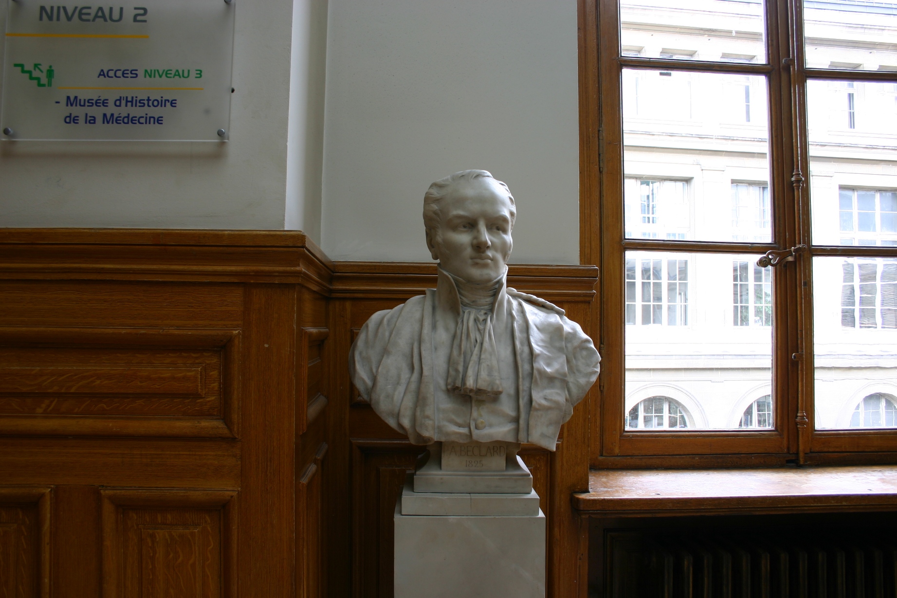 Pierre-Augustin Béclard's bust, Université Paris Descartes, Paris (108).JPG
